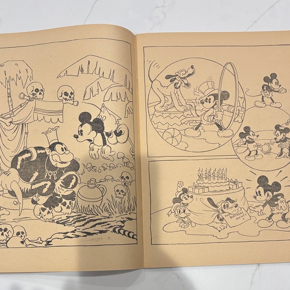 Vintage 1960s Walt Disney Paint Book - Picture 3 of 4
